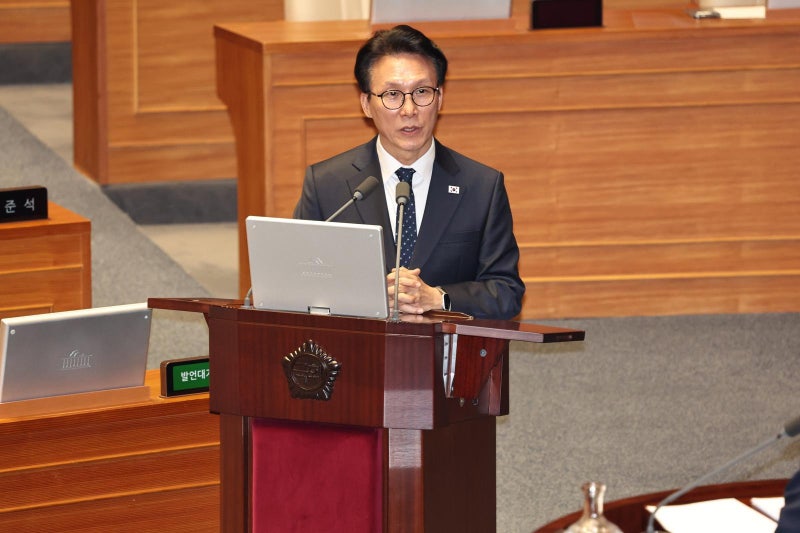 金총리 “美하원, 왜곡된 정보로 쿠팡 문서 작성”