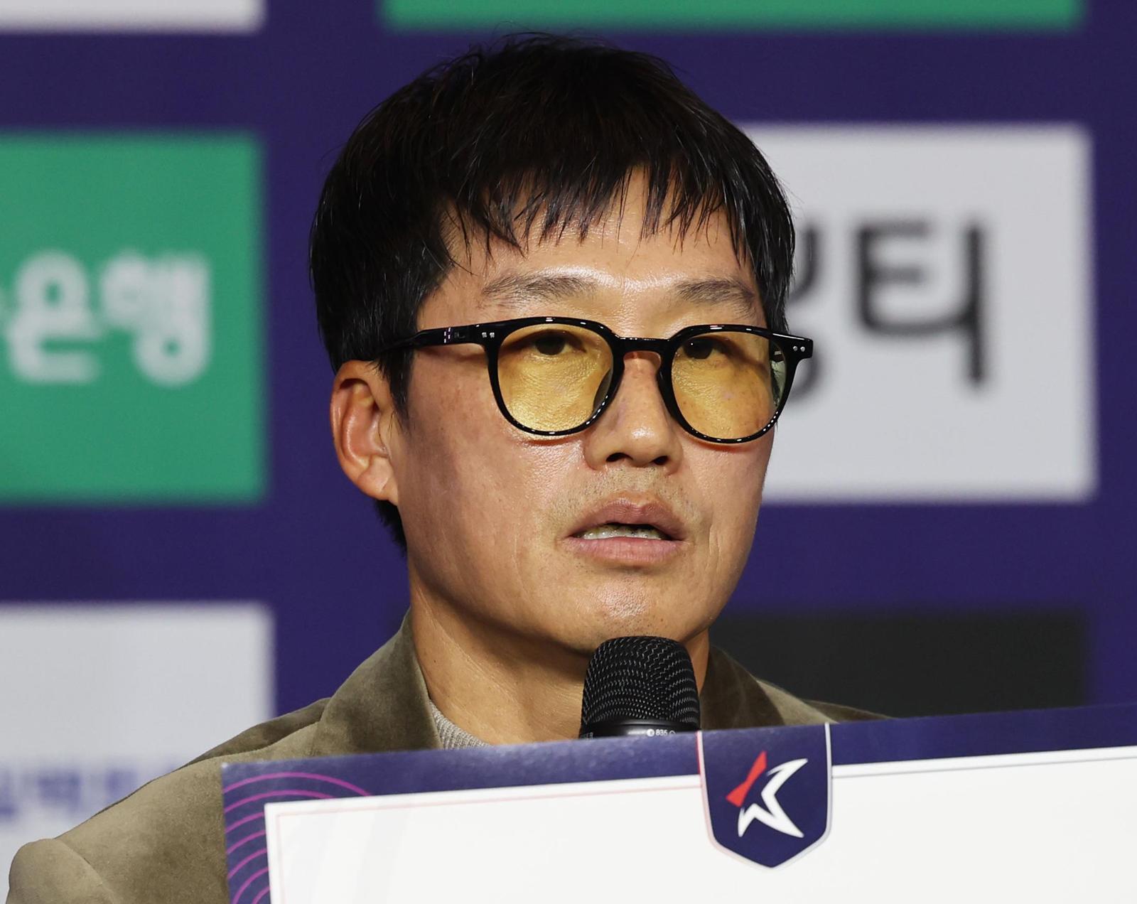 ‘뜨거운 감독’ 이정효 “이 선수들 데리고 우승 못하면 죽어야지”