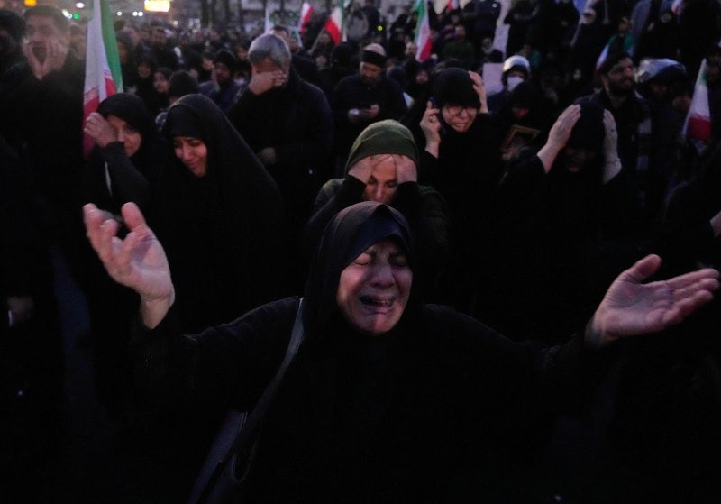 오열 번지는 테헤란