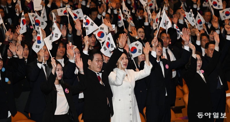 李 “한반도 평화 선제조치 일관되게 추진”… 9·19 합의 복원 재강조
