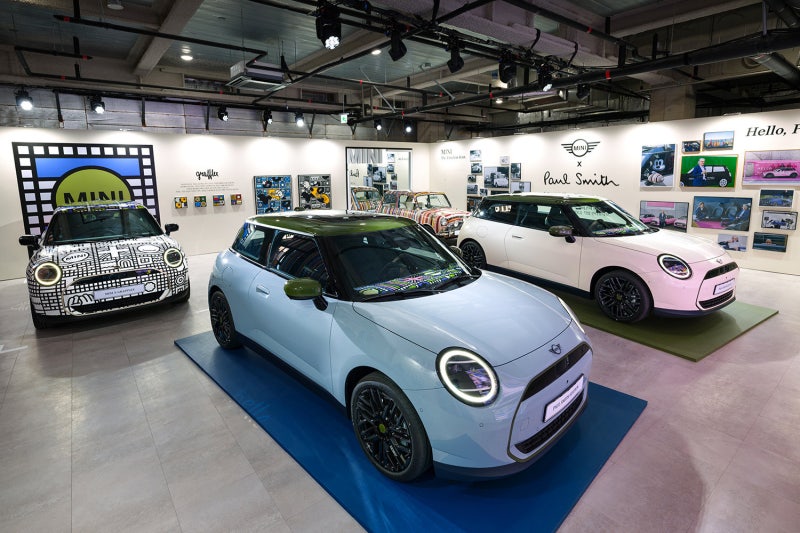 ‘예쁜 차’에 ‘예쁜 디자인’ 입힌 차, 미니 폴 스미스 에디션 출시