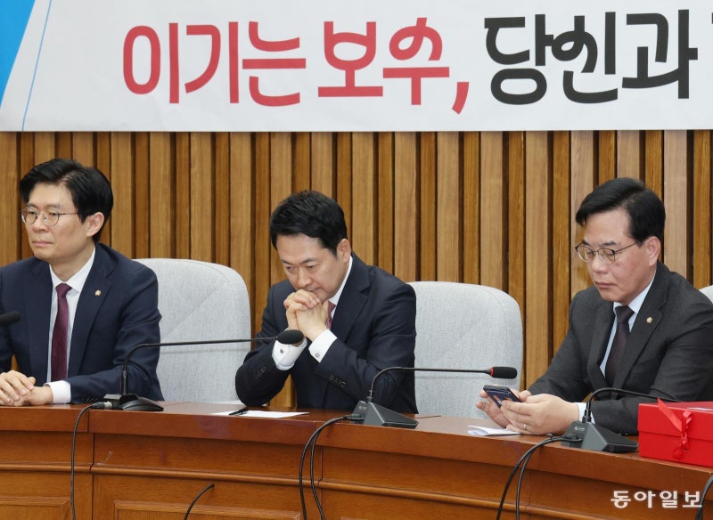 [사설]‘절윤’ 입도 뻥끗 않는 張… 눈치를 보나, 마음이 없나