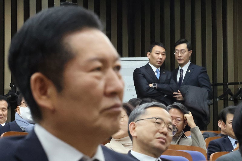 [사설]檢개혁안 마구 흔드는 與 강경파… 누굴 믿고 이리 무도한가