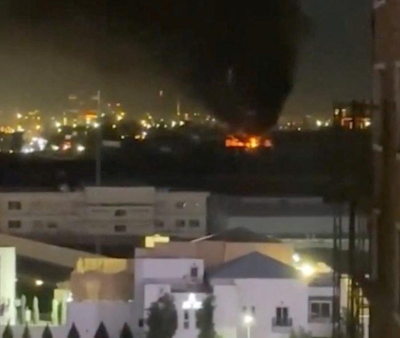 이란 반격 표적된 UAE… 영사관까지 공격받아