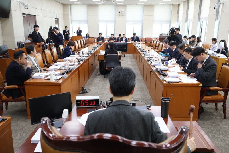 중수청법 공청회  “정권 맞춤형 수사 반복 우려”