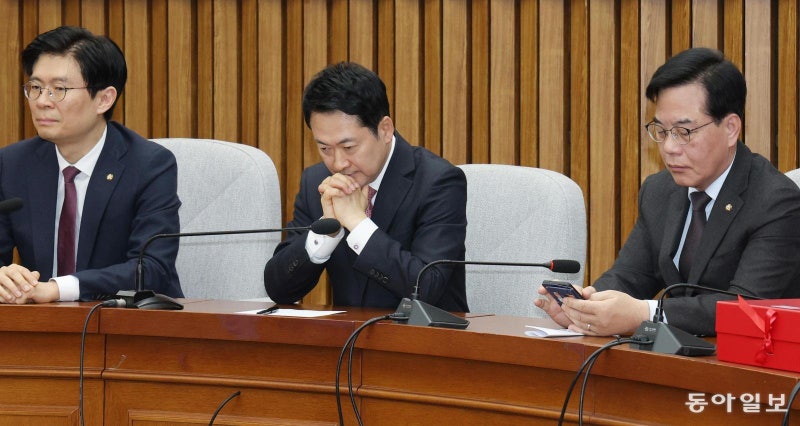 ‘절윤’ 결의문 이틀만에 장동혁-오세훈 파열음… “吳, 출마 보이콧 할수도”