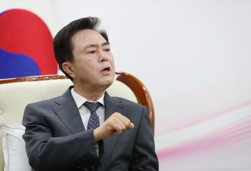 출마 보류했던 김태흠은 공천 추가 접수 신청