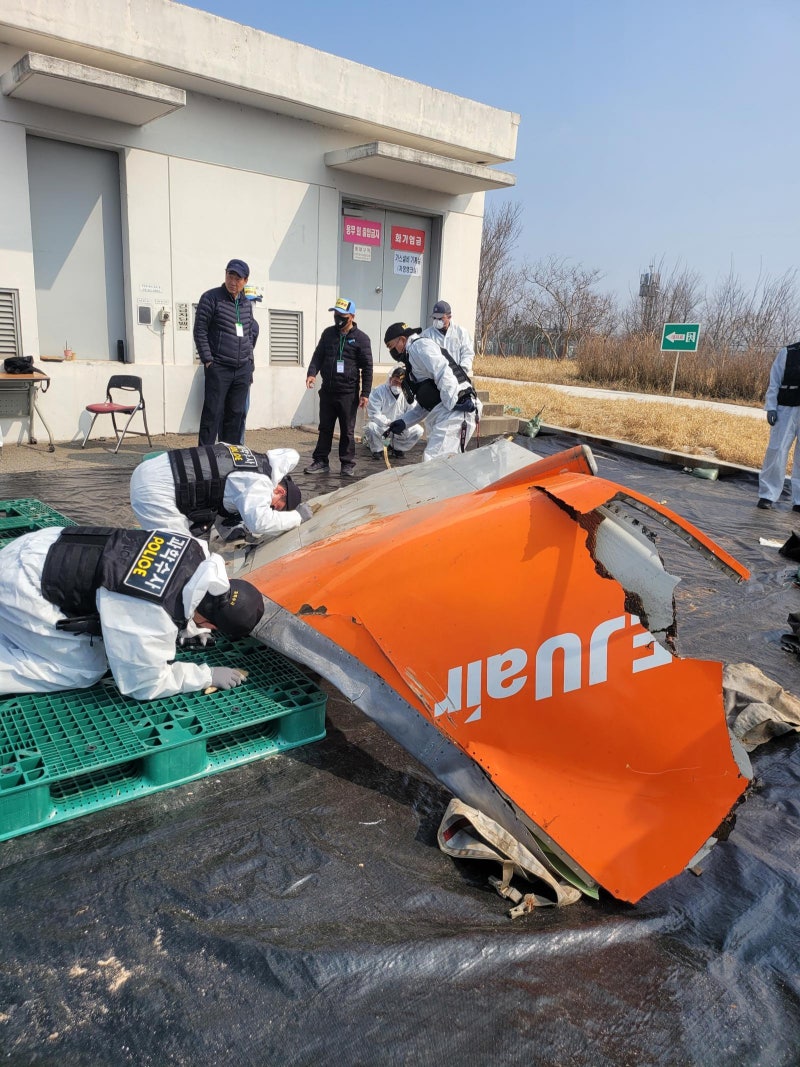 [사설]참사 1년 2개월 뒤 수습된 유해들… “장례를 몇 번 치르란 건가”