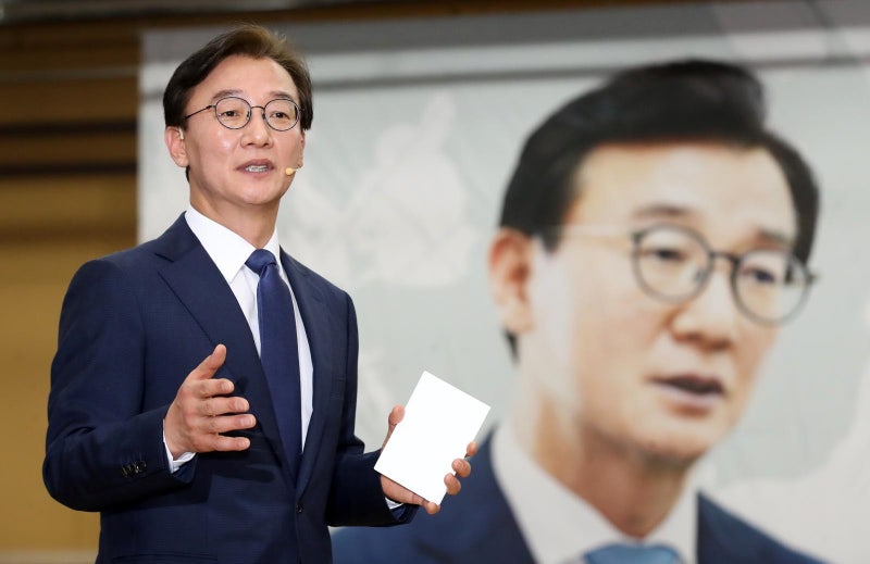 전재수, 부산시장 공천 신청… ‘북갑’ 보선 격전지로