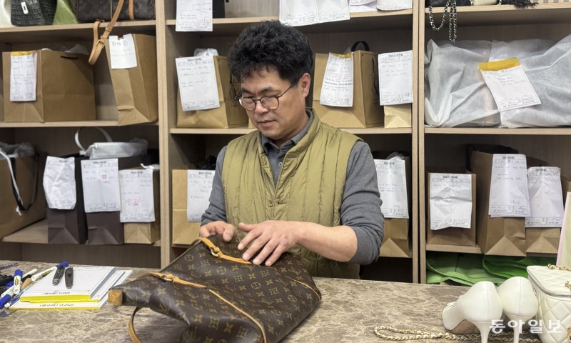 루이비통도 구찌도 ‘리폼’해 쓴다… “명품 값 인상에 손님 발길 늘었죠”