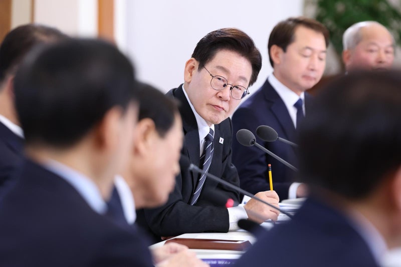 李 “선명성 드러내기 위한 검찰개혁안 수정 안돼”