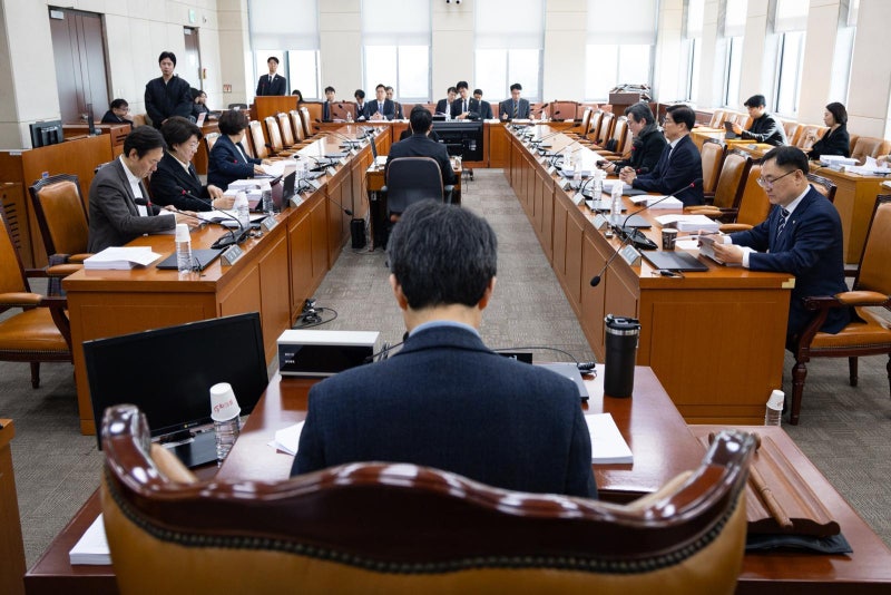 與, ‘중수청 수사개시 통보’ 조항 삭제하기로