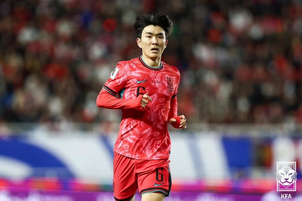 발 밟혀 쓰러진 황인범… 대표팀 중원 비상