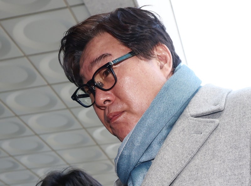 檢 “김성태 ‘제3자 뇌물’ 추가”… 항소심서 공소장 변경 신청