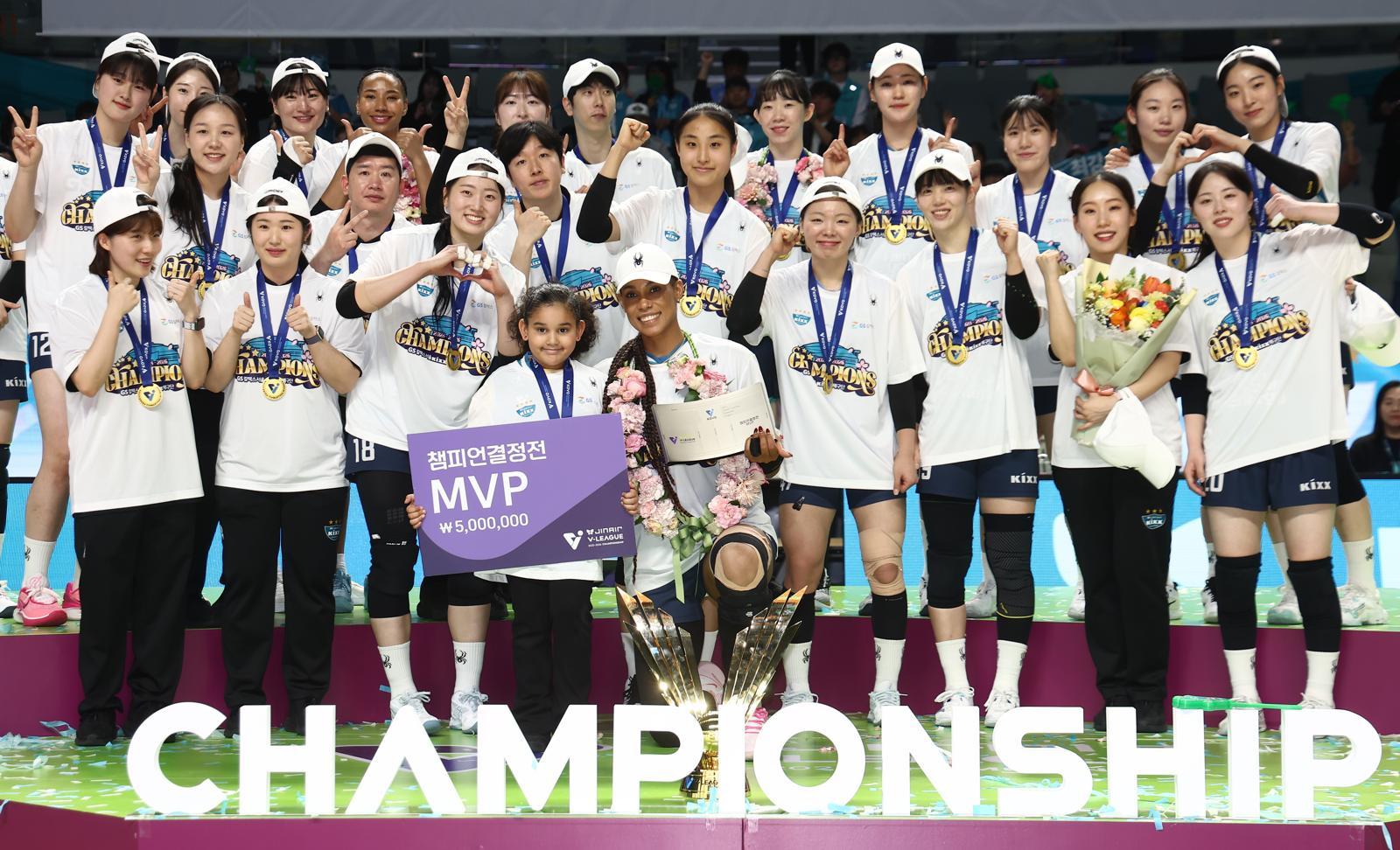 ‘쿠바 특급’ 실바 104점 괴력… GS칼텍스, 봄배구 6연승 우승