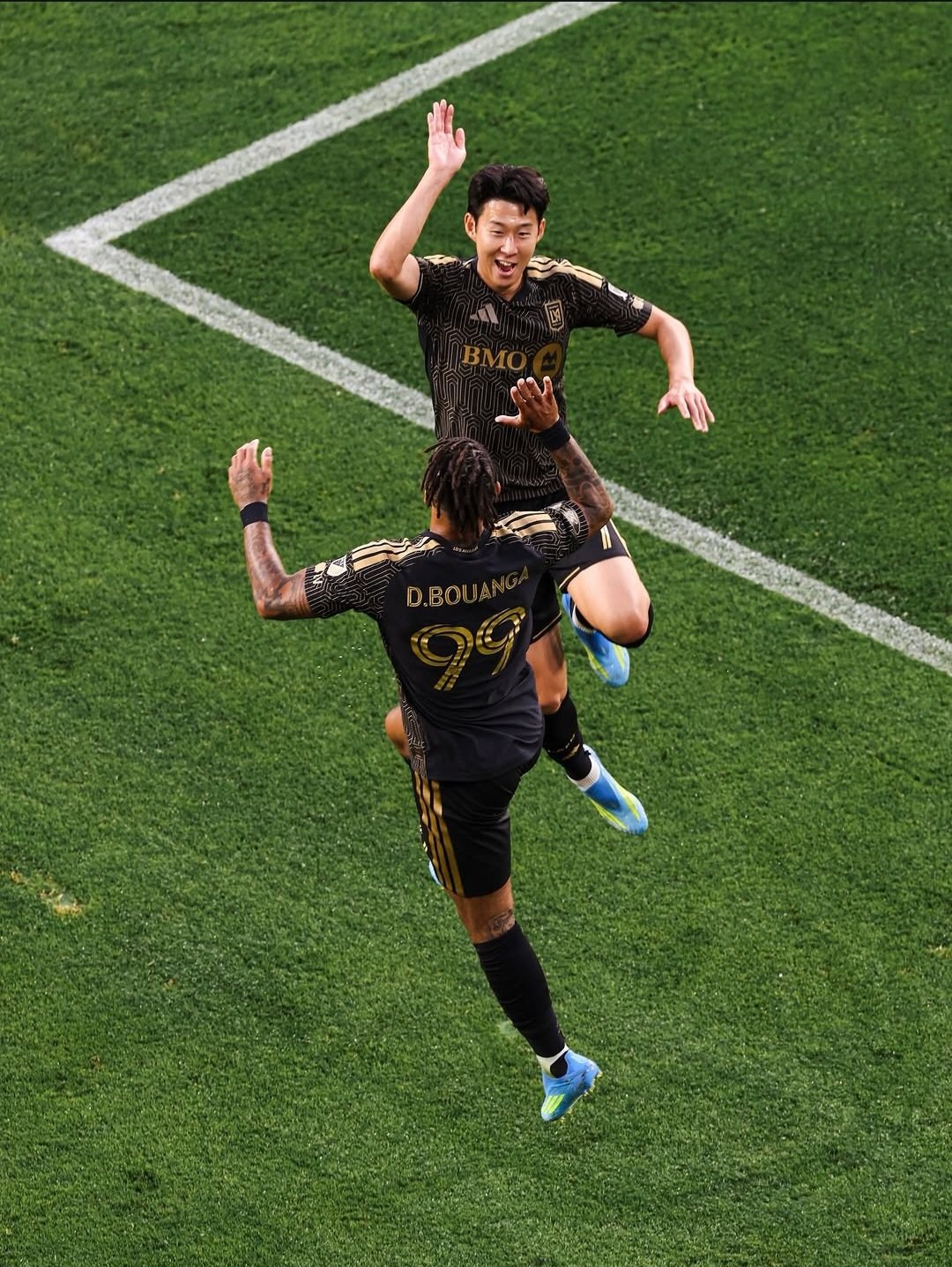 손흥민, 전반에만 4도움