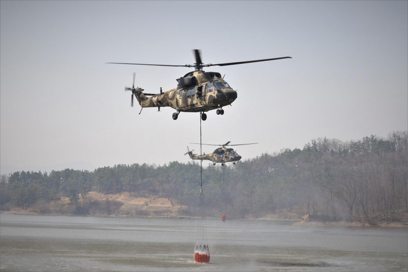 산불진화 軍헬기, 유엔사 승인없이 DMZ 진입