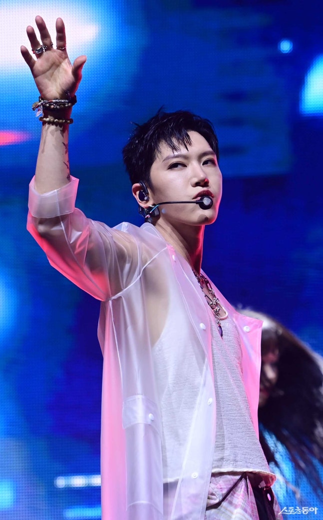 NCT·WayV 텐, SM엔터와 계약 종료 [공식]