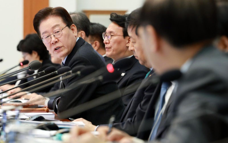 당정, 홍해에 유조선 5척 투입해 원유 확보 추진