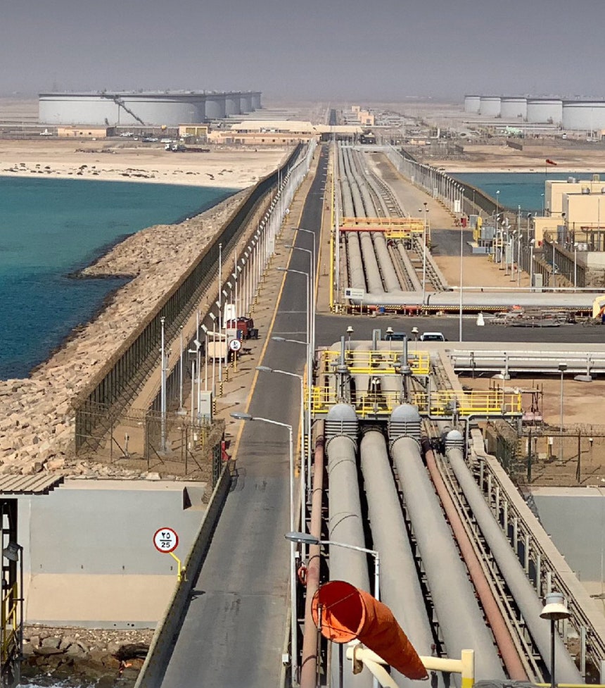 사우디아라비아 서부 홍해 연안에 위치한 얀부항의 아람코 석유 수출시설. 아람코 홈페이지