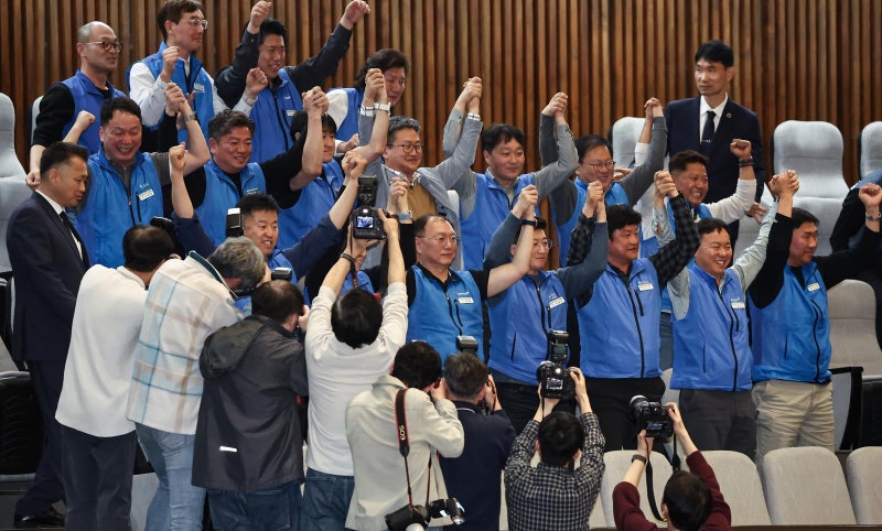 올해부터 노동절 공휴일 확정… 공무원-교사도 5월 1일 쉰다