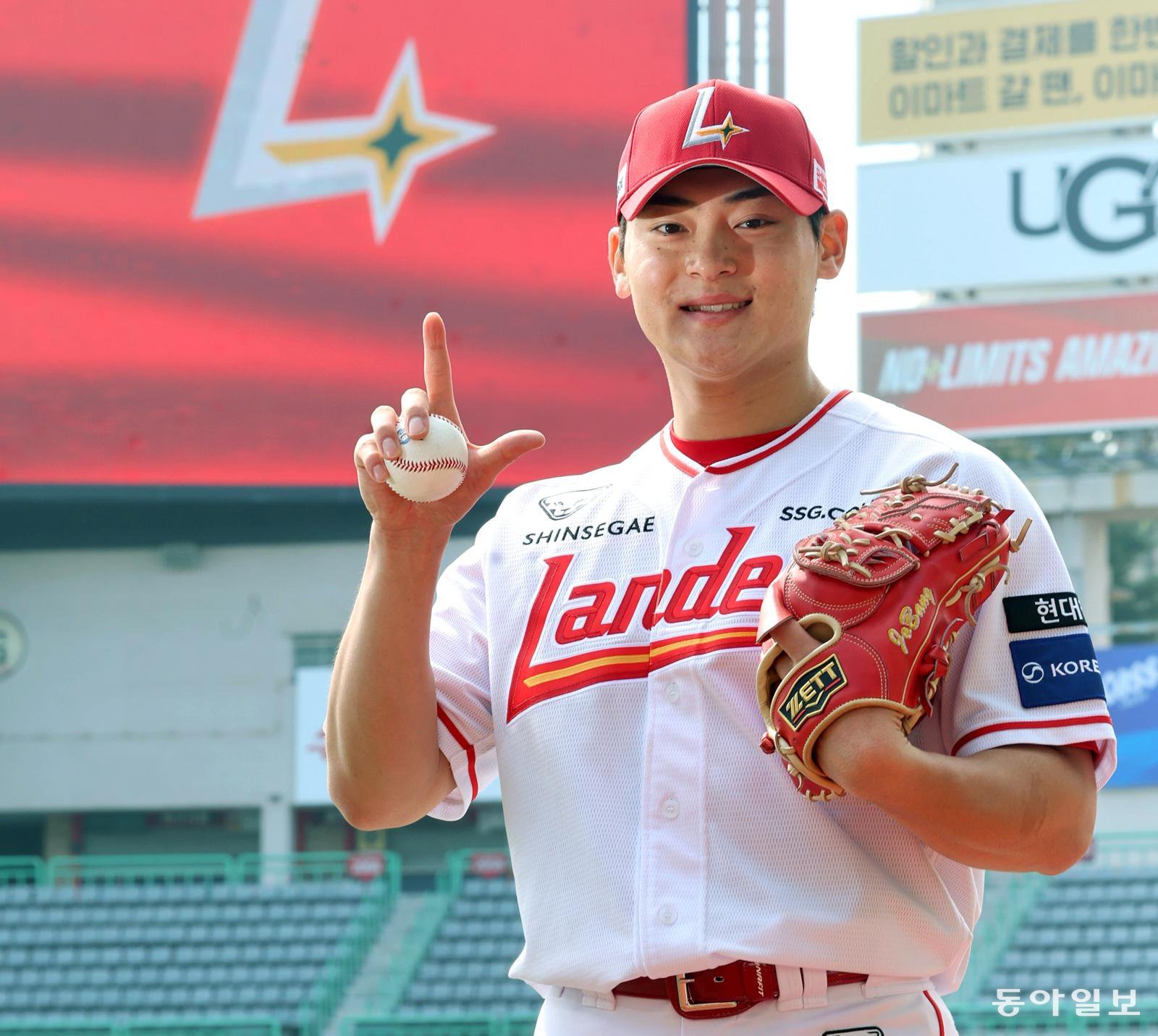 “볼넷은 원흉, 무조건 정면승부” 세이브왕 꿈꾸는 ‘문학 차은우’