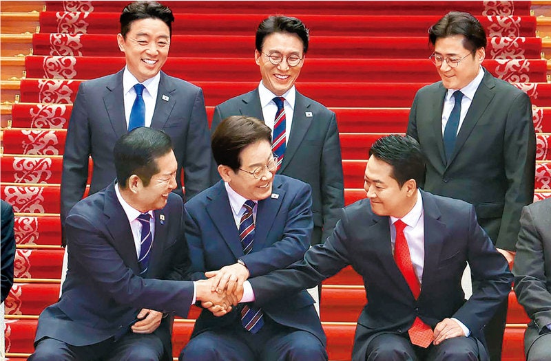 李 “추경, 포퓰리즘 아니다” 여야대표에 협력 당부