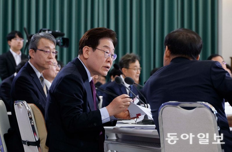 李 “손해봐도 내는 주식 거래세 문제” 차익에 부과로 개편 시사