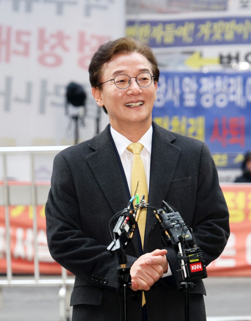 [단독]“전재수 무혐의… ‘통일교 까르띠에’ 수수 의심되지만 시효 지나”