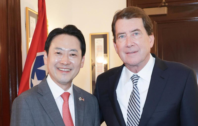 백악관 인사 만났다는 장동혁, 누구냐는 질문엔 “보안” 안밝혀… 당내 “전쟁중 사령관 탈영” 싸늘