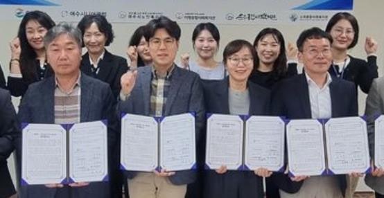 노인 일자리-돌봄 연계… 지속가능한 복지 구축