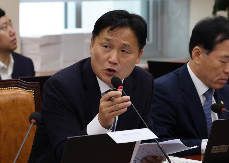 친명 핵심 김영진, ‘李 최측근’ 김용 출마 반대