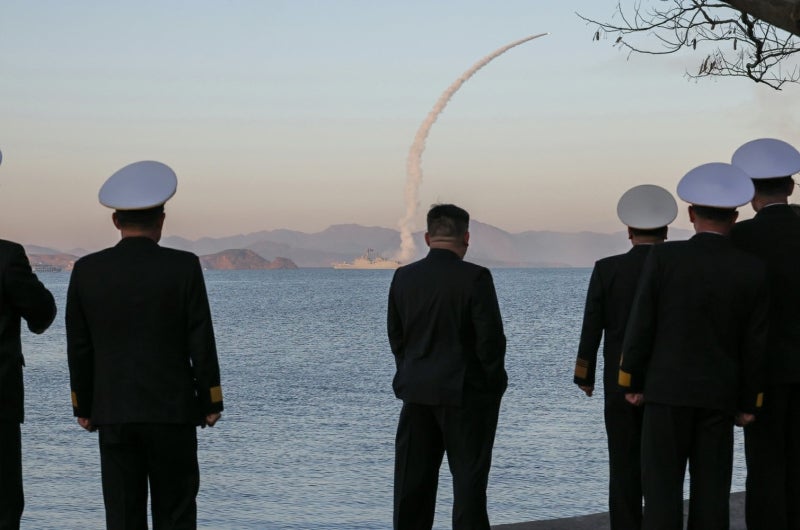 北, ‘잠수함 기지’ 신포서 탄도미사일 도발