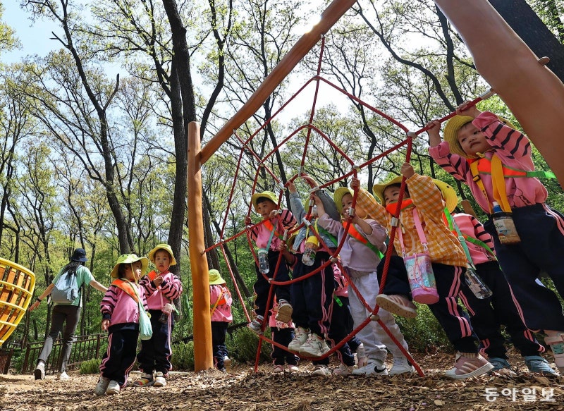 “숲에서 놀아요” 유아체험원