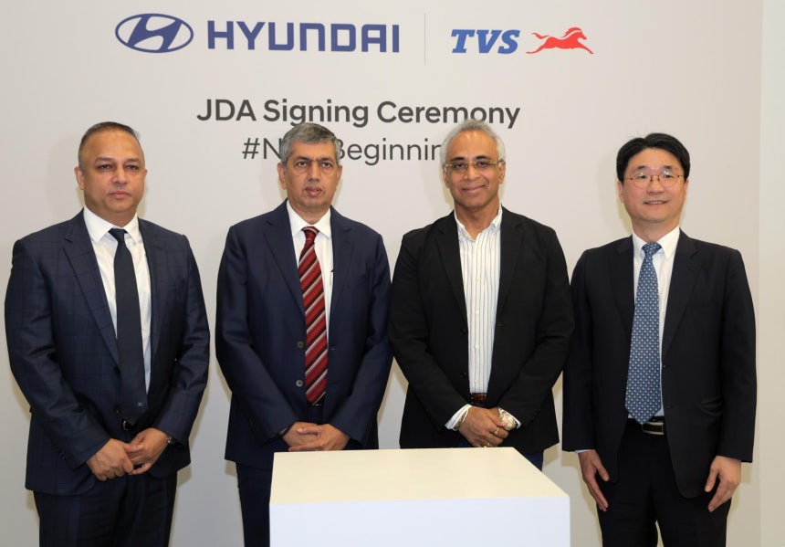 샤라드 모한 미쉬라 TVS 전략 담당 사장,K.N.라다크리쉬난 TVS CEO,아미타브 랄 다스 현대자동차 인도법인(Hyundai Motor India Limited) 최고법률책임자(CLO),고중선 현대차 경영