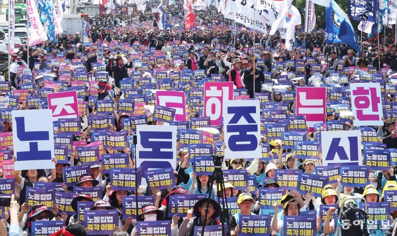 부활한 노동절, “공정 보상” 목소리 커진 노동계