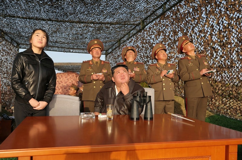 [사설]김정은 핵 지휘권 넣은 北 헌법… 억지력 다지는 게 급선무