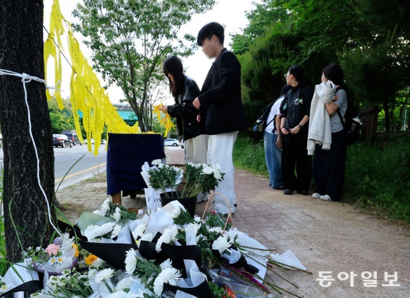 광주 흉기 피습 여고생 추모… “천국에서 편히 쉬렴”