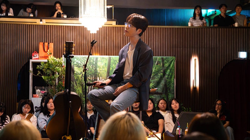 박수도, 함성도 NO… ‘도파민’ 싹 뺀 이색 콘서트