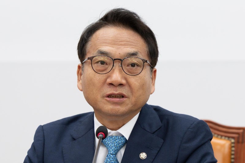 與 박선원 “이란, 나무호에 미사일 조준 발사한듯”