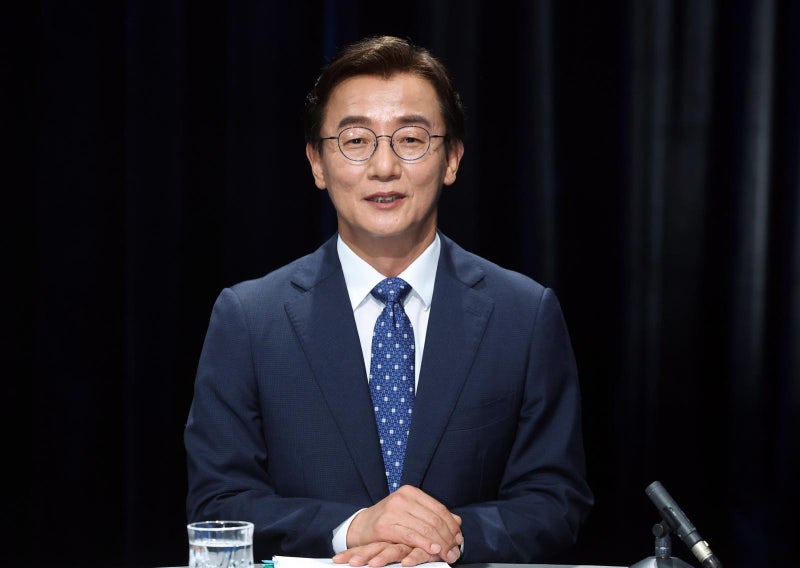 전재수 前비서관 “날 사노비처럼 부려”… 田측 “  일방적 주장”