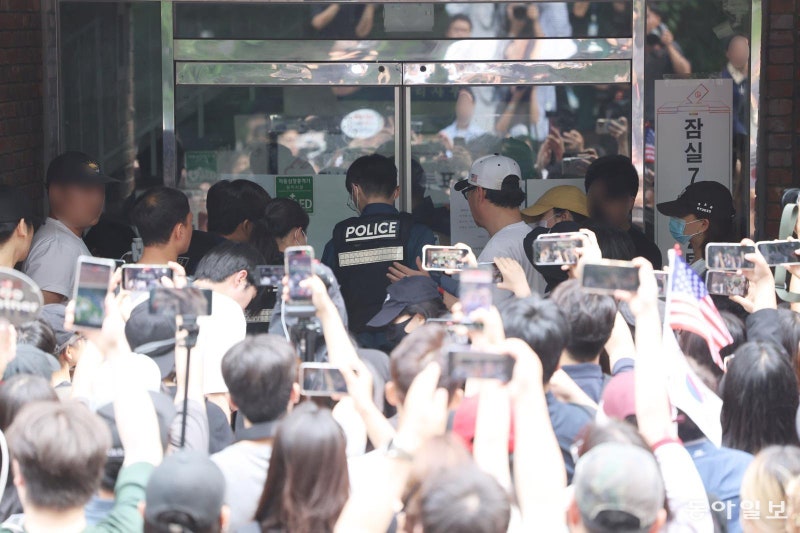 경찰 ‘투표용지 사태’ <b>노태악 선관위원장</b> 수사 착수