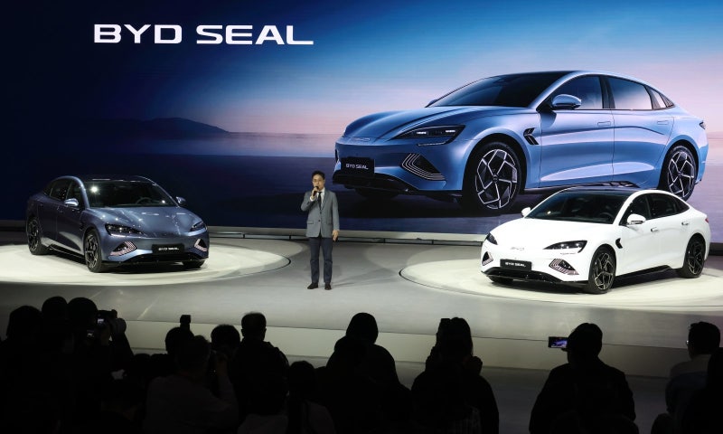 中 BYD “자율주행차 사고 100% 보상” 파격 승부수