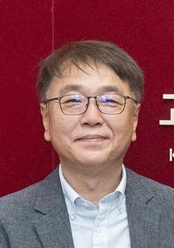 전영민 교수, 모교 고려대에 1억