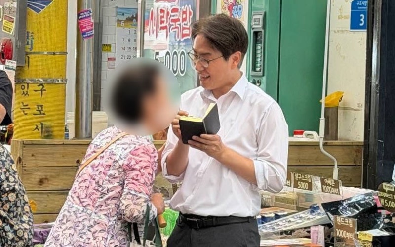 한동훈에 패한 하정우 “수첩 들고 다시 구포시장으로”