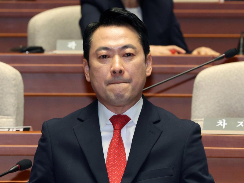“대안 없어” vs “사퇴해야”…의원총회 장동혁 거취 분수령