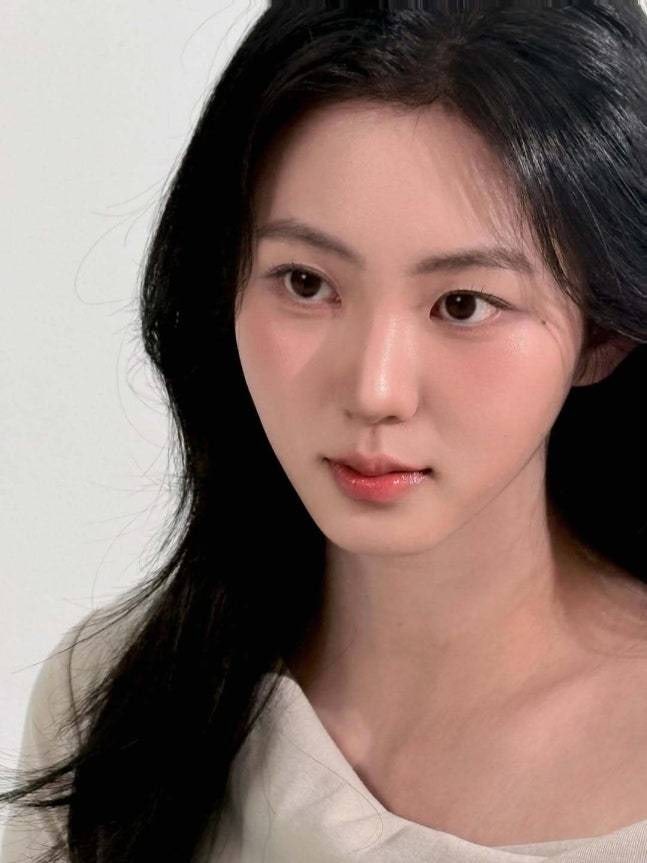 권은빈, 26세에 연예계 떠난다…“껍데기 인간관계, 공허-불안 시달려”