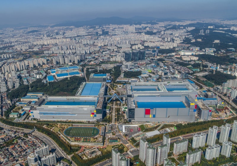 삼성전자, 1분기 D램 1위 수성… 하이닉스와 격차 9%P로 벌려