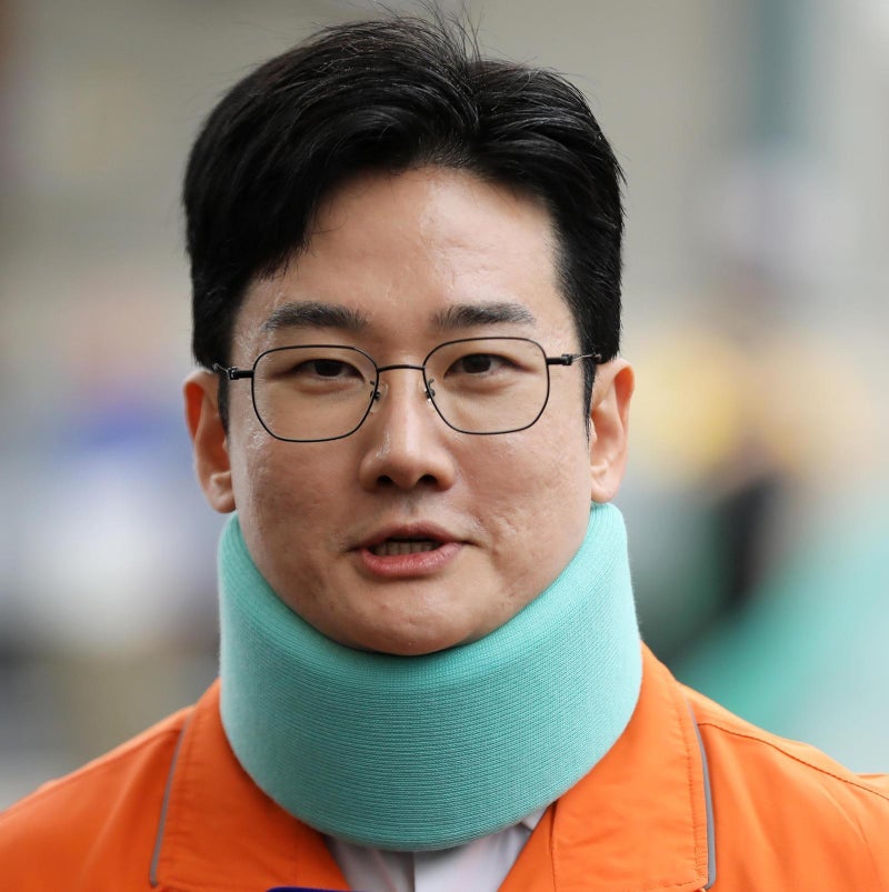 ‘피습 자작극’ 의혹 정이한 前부산시장 후보 구속영장