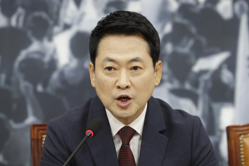 ‘징계정치’ 이어 ‘장외정치’ 매달리는 장동혁, 강성층 결집 노려
